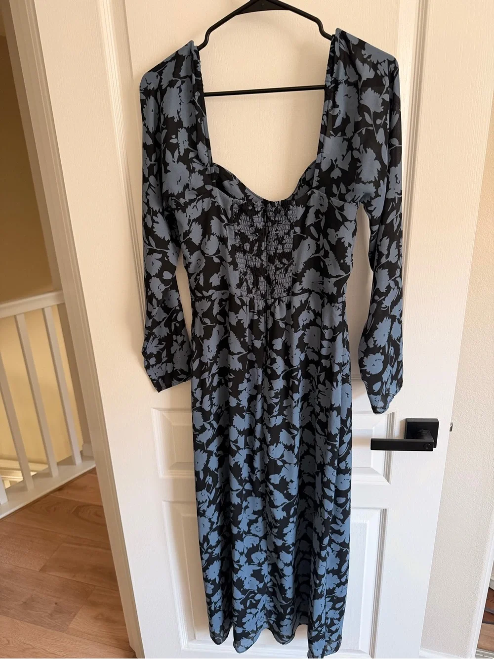 Abercrombie & Fitch long black